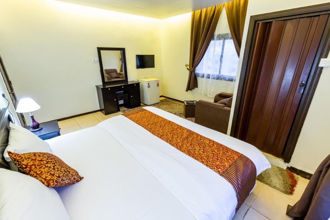 Al Eairy Furnished Apartments- Jeddah 1 Exteriör bild